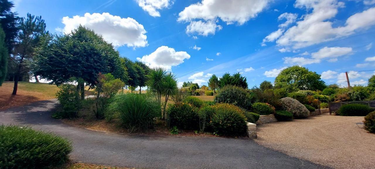 Le domaine des Roseraies Monfréville Extérieur photo