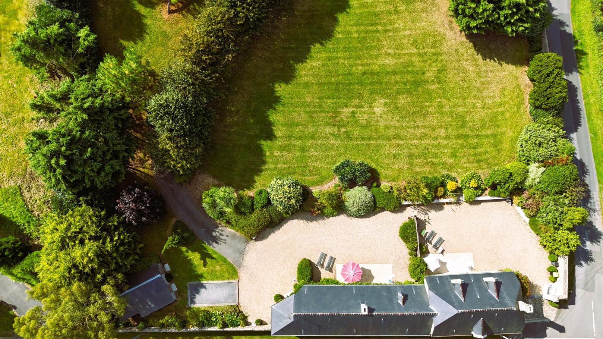 Le domaine des Roseraies Monfréville Extérieur photo