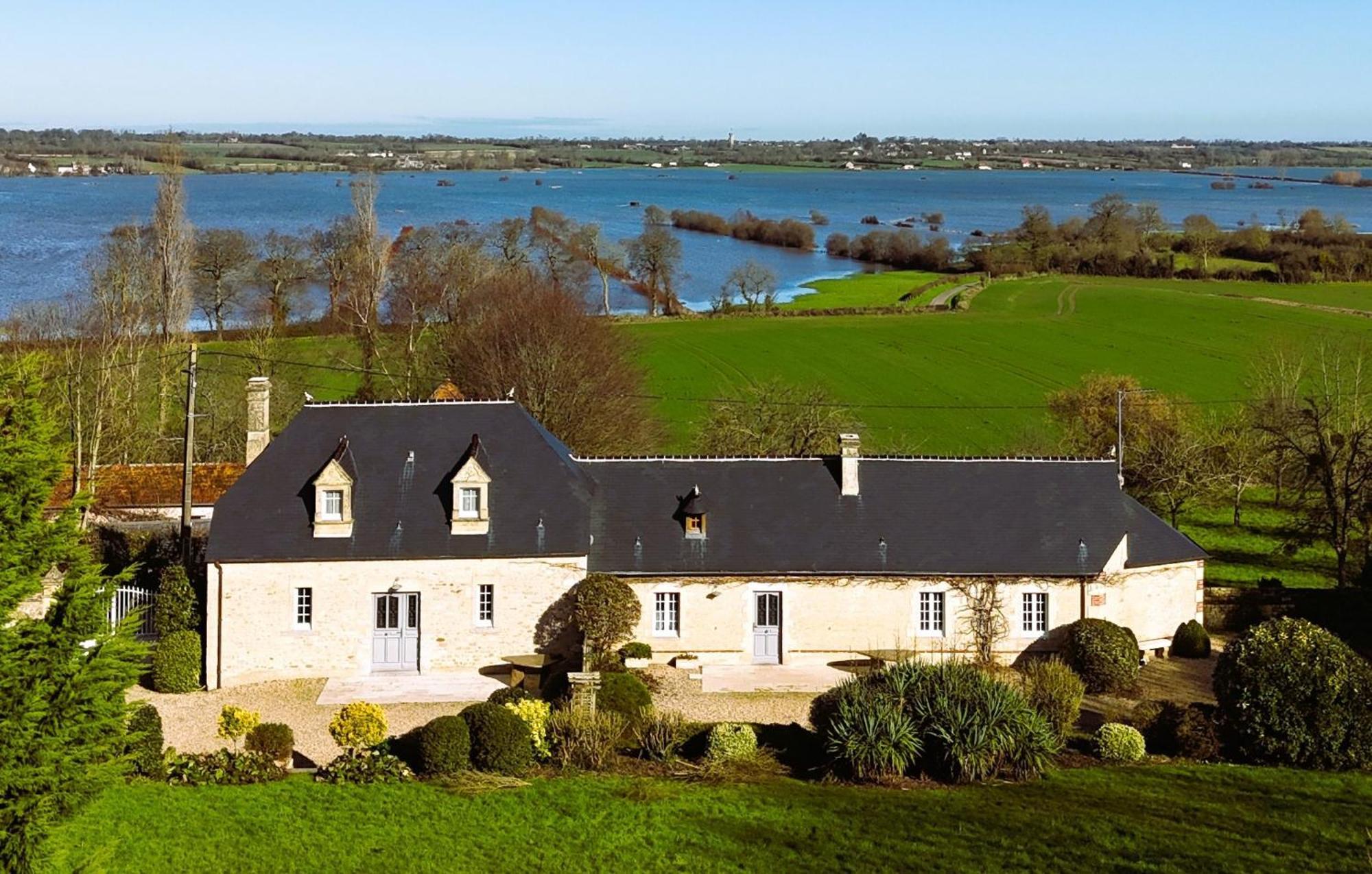 Le domaine des Roseraies Monfréville Extérieur photo